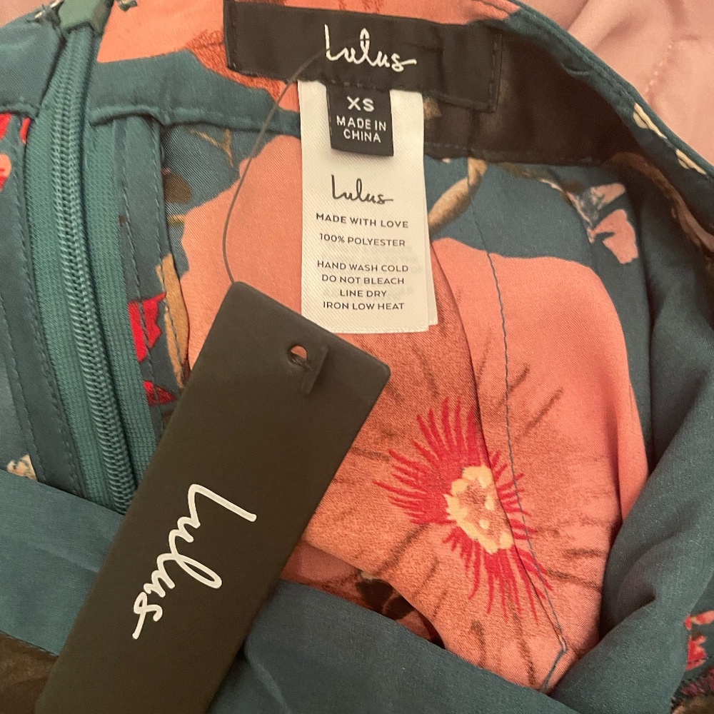 Lulus silk skirt